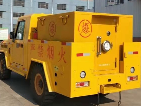 金州凯龙爆破器材运输车：保障爆破任务的安全运行