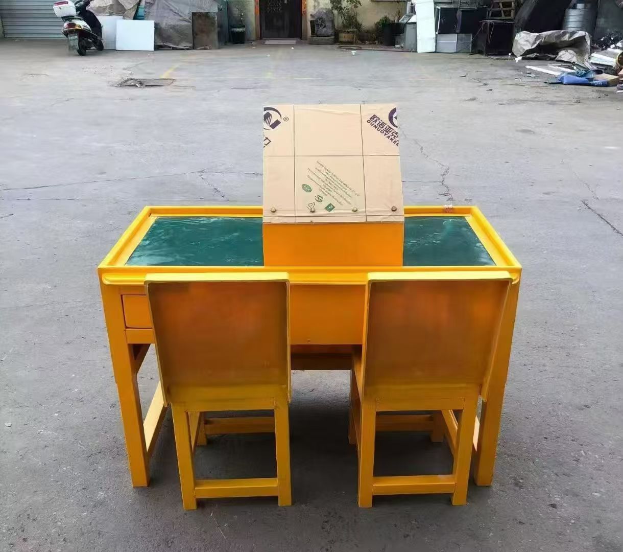 金州防静电导通桌井下煤矿火工品发放桌：危险品流转的安全守护者